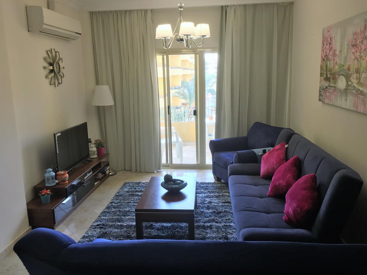 Pool View Apartments At British Resort - Unit 15 Gurdaka Kültér fotó